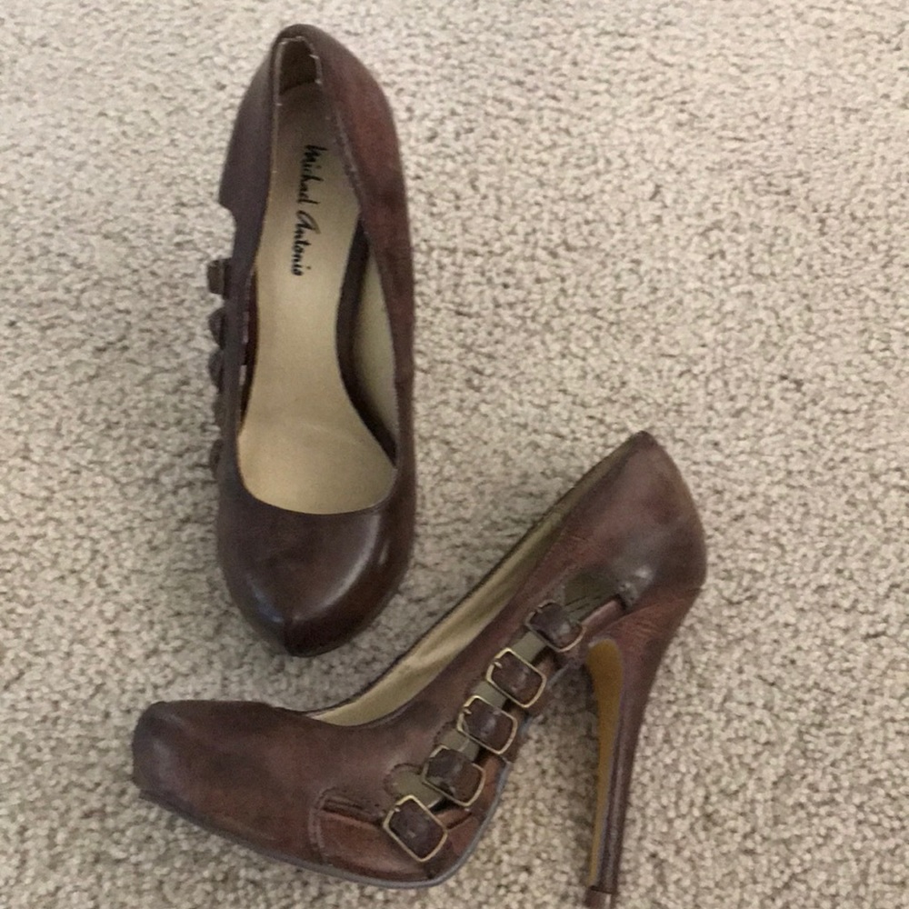 Michael Antonio heels